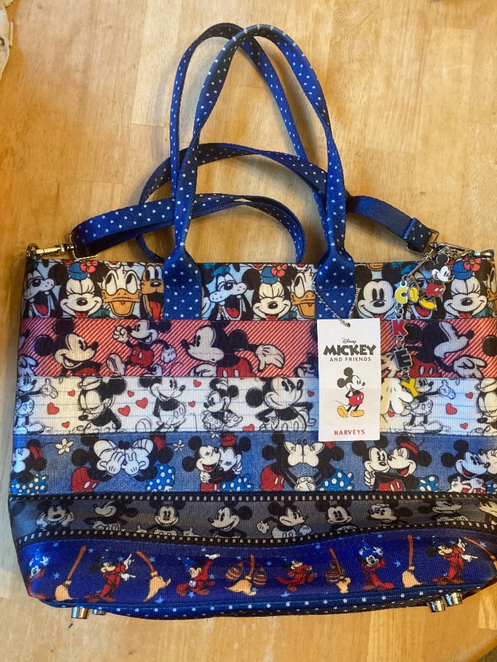 NWT Harveys medium streamline tote patchwork